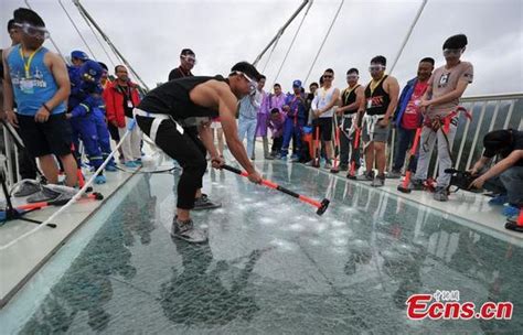 Pengujian beban jembatan kaca Zhangjiajie ~ China Indonesia Information