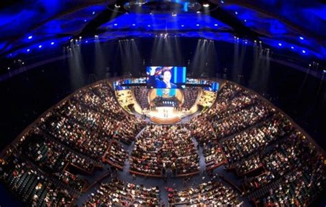 Lakewood Church Houston TX Pastor Joel Osteen | Multidão, Salas