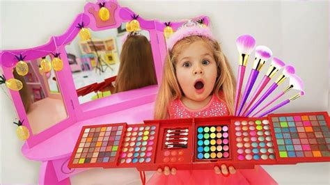 Best Makeup Sets for Kids 2022: Little Superstar - LittleOneMag