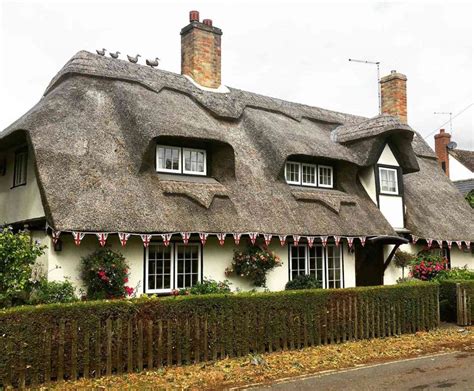 English Cottages You'll Fall in Love With