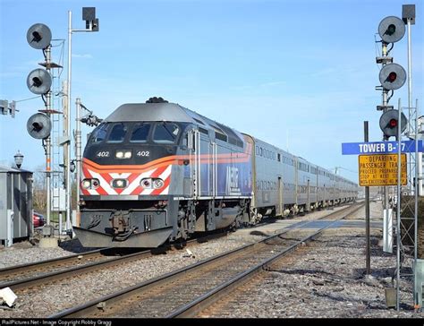 METX 402 Metra MPI MP36PH-3S at Bensenville, Illinois by Robby Gragg | Illinois, Trip, Photo