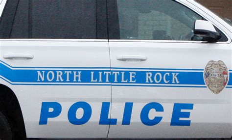 2 men charged after North Little Rock officer dragged