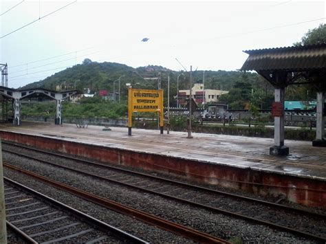 Pallavaram Station Pics - Railway Enquiry