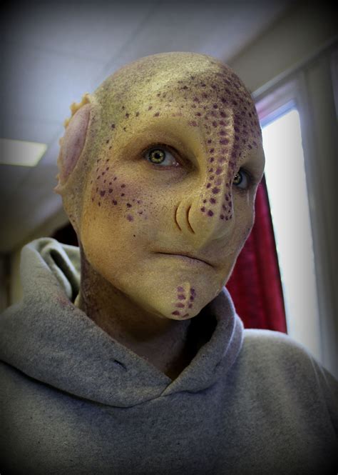 Prosthetic alien makeup by Reel Twisted FX forex review | Alien makeup, Prosthetic makeup, Space ...