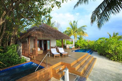 15 Fabulous Beach Houses in the Maldives | Beach bungalows, Luxury hotel, Luxury resort