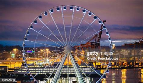 163 Seattle Ferris Wheel Night Stock Photos, High-Res Pictures, and ...