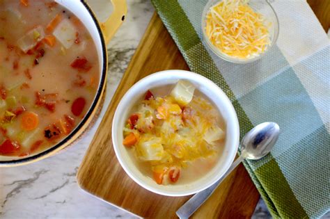 Quick & Easy Caldo de Queso (Mexican Potato & Cheese Soup)