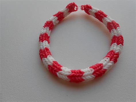 Rubber Band Bracelet Red and White. Valentine's by SashaMCrafts