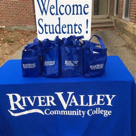 welcome students - River Valley Community College