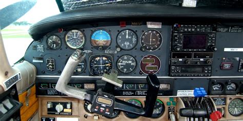 Piper-Seneca-N887SP-cockpit - Wayman Aviation Academy