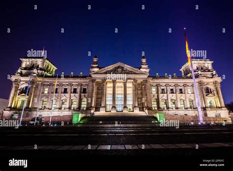 the Reichstag in Berlin at night, Germany Stock Photo - Alamy