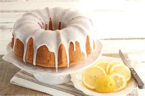 Lemon Bundt Cake (Easy Lemon Dessert) | A Farmgirl's Kitchen