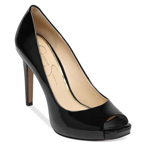 Jessica Simpson Julip Platform Pumps in Black (Black Patent) | Lyst