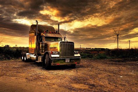 Peterbilt Wallpaper