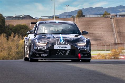 Hyundai RM20e attacks Sonoma Raceway - CNET