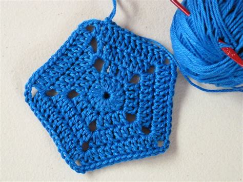 Crochet Spot » Blog Archive » Crochet Pattern: Expanding Pentagon Motif ...