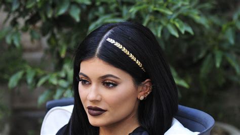 This 10-Second Kylie Jenner Hair Tattoo Tutorial Is on Point | Glamour