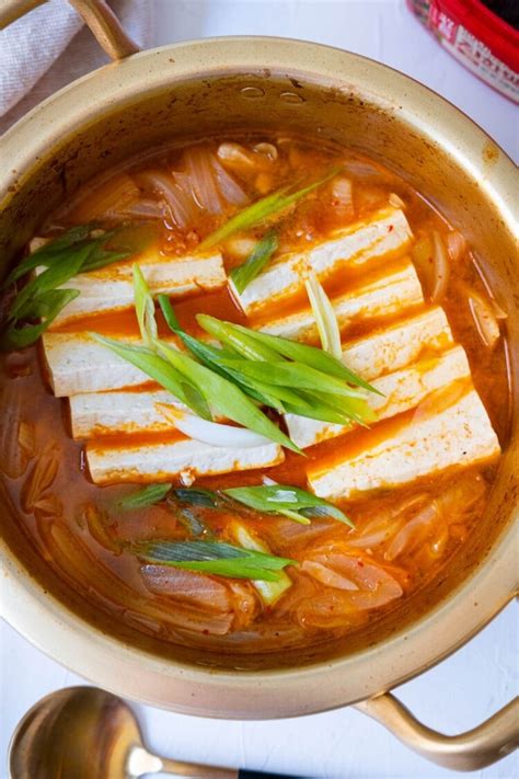 Easy Kimchi Jjigae - Rasa Malaysia