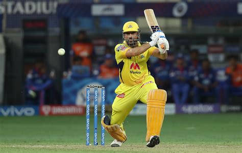 CSK vs DC | Twitter reacts on MS Dhoni’s scratchy 27-ball 18 against ...