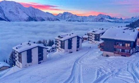 Bettmeralp Skiing: Incredible Christmas in the Swiss Alps | Swiss alps winter, Swiss alps summer ...