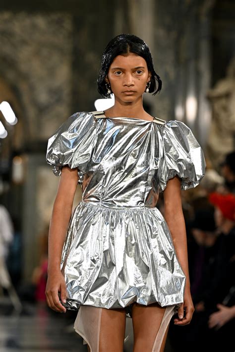 London Fashion Week 2022's Biggest Runway Trends