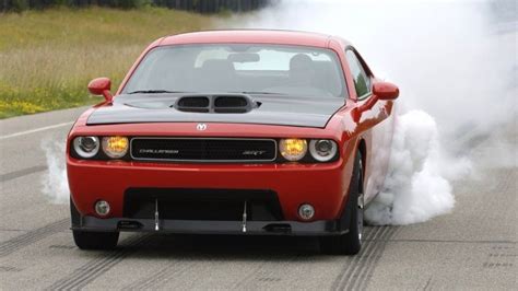 muscle car burnouts | Dodge Challenger muscle car 2011 SRT burnout / CARS / Hellpapers (With ...