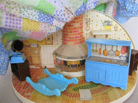 Inside Holly Hobbie's house | Nostalgic toys, Vintage toys, Holly hobbie doll