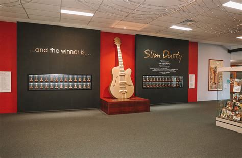 Image Gallery of Slim Dusty and the Museum Slim Dusty Centre