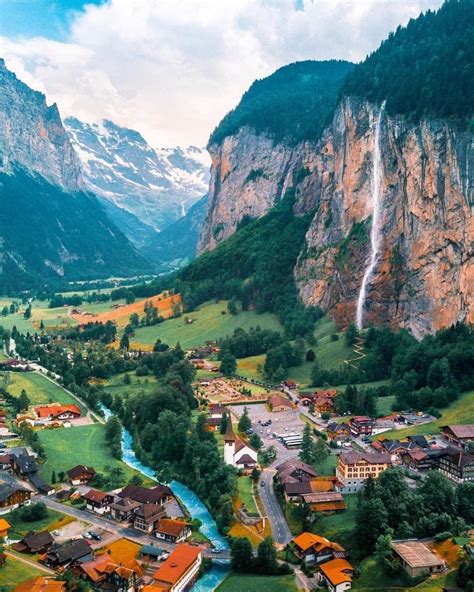 Sun-drenched views of the Lauterbrunnen Valley 😍 It's about time to ...