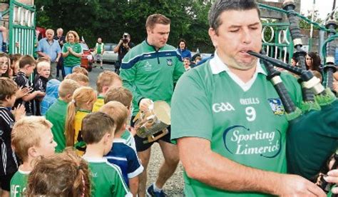 Limerick’s McCarthy brings Liam MacCarthy Cup back to his home town ...