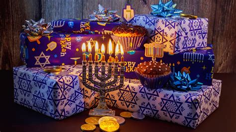 Is it Traditional to Put Up Hanukkah Decorations? | My Jewish Learning