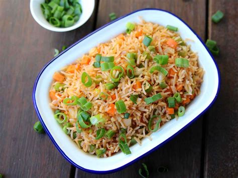 Eat The Tastiest Veg Schezwan Fried Rice Home-Made! | Rasoi Rani