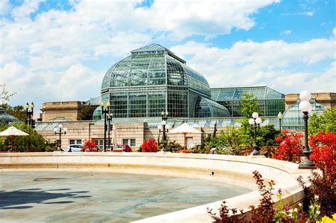 United States Botanic Garden in Washington DC - Take in the Beauty of a ...