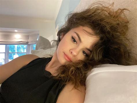 SELENA GOMEZ – Instagram Photos 05/17/2020 – HawtCelebs