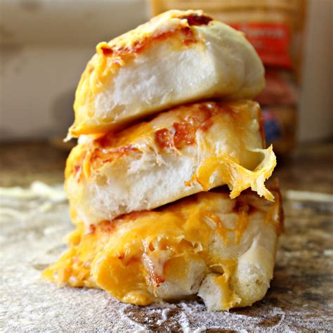 Jenn's Random Scraps: Pizza Buns Recipe