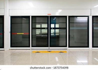 Korean Subway Platform Screen Door Stock Photo 1873754398 | Shutterstock