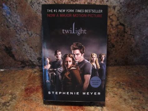 Twilight (The Twilight Saga, Book 1) - Meyer, Stephenie: 9780316038386 ...