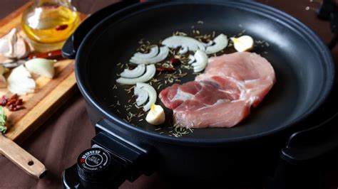 The 12 Absolute Best Uses For Your Electric Frying Pan