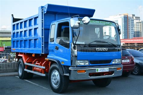 Isuzu Dump Truck in Pasig, Philippines Editorial Image - Image of brand, expo: 181926840