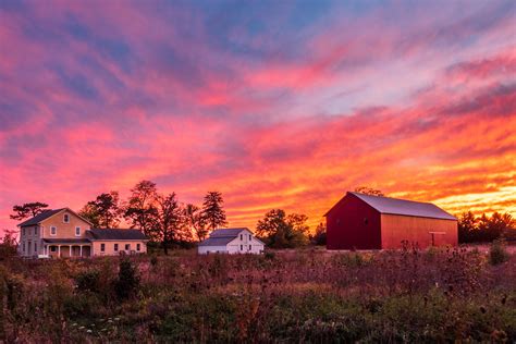 Riverview Farmstead Sunset | Sunset at scenic Riverview Farm… | Flickr