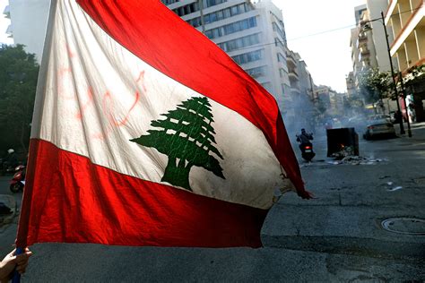 Lebanon’s economic crisis: A tragedy in the making | Middle East Institute