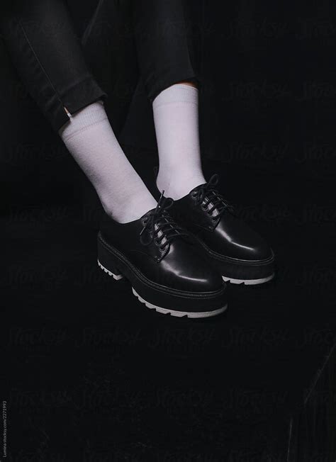 «A Woman Wearing Black Shoes And White Socks» del colaborador de Stocksy «Lumina» - Stocksy