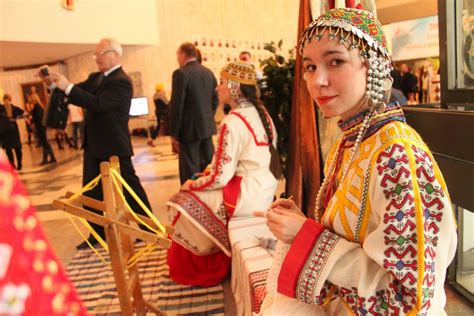 Chuvash girls in traditional clothes