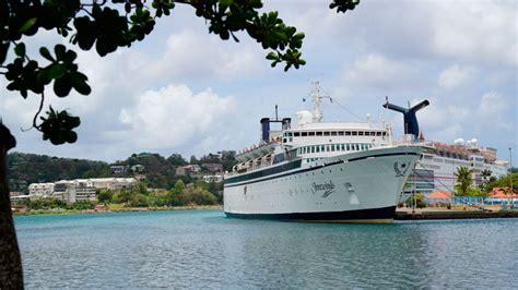 Cruise ship quarantined for measles heads to Curacao