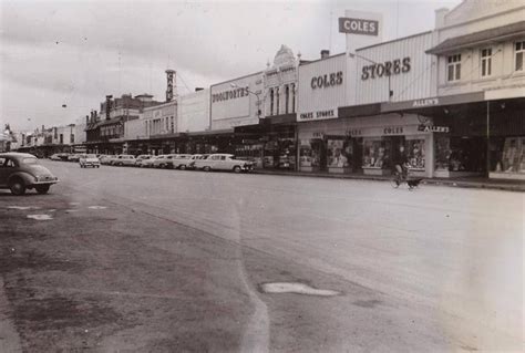 Auburn Street, Goulburn, NSW. c. 1960. | Australia history, Goulburn, Australia