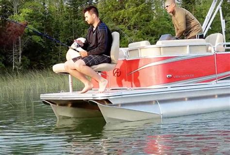 17 Tips for the Best Pontoon Boat Fishing Set Up & Layout + Photos