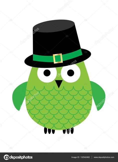 Cartoon green owl — Stock Vector © scrapster #132542462