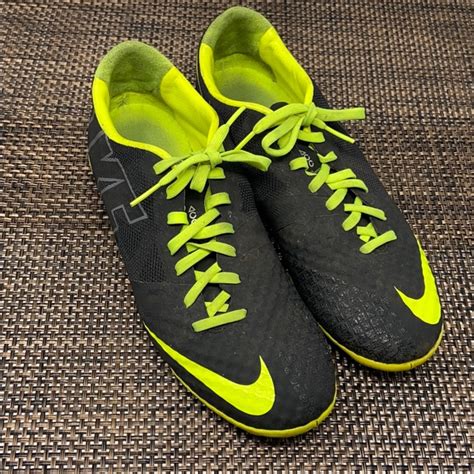 Nike Indoor Soccer Shoes - Gem