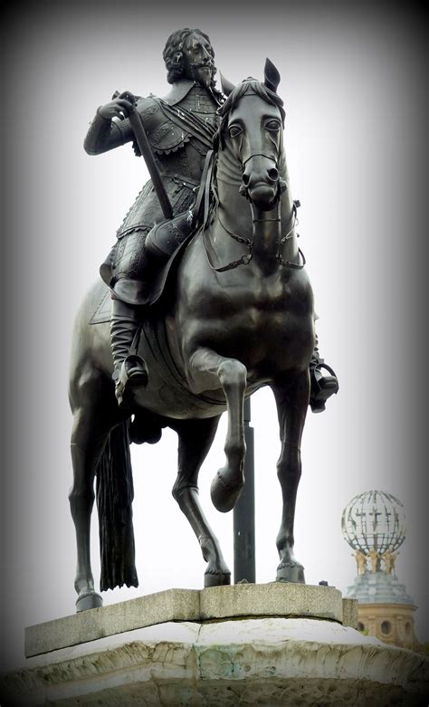 King Charles I Statue at Trafalgar Square (Dec 2013) - Photo taken by BradJill | Statue ...