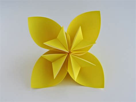 easy flower origami ~ arts crafts ideas movement